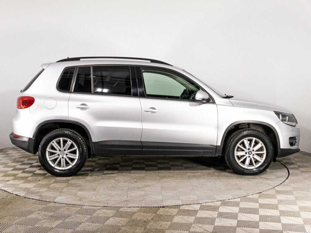 Купить Volkswagen Tiguan с пробегом. Фото: #3