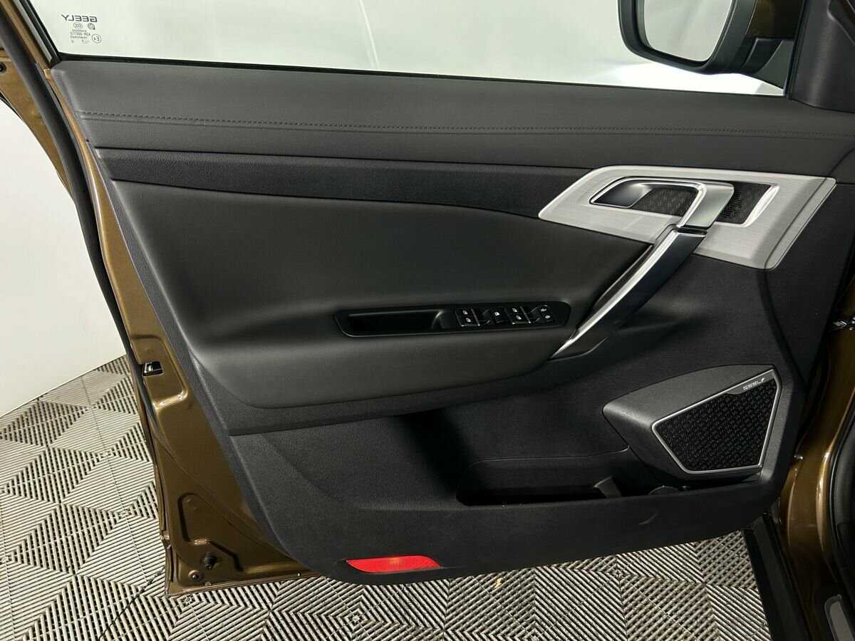 Купить Geely Atlas с пробегом. Фото: #5