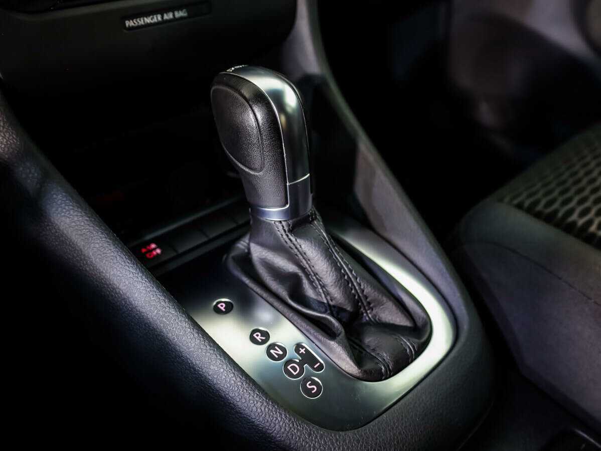 Купить Volkswagen Golf с пробегом. Фото: #14