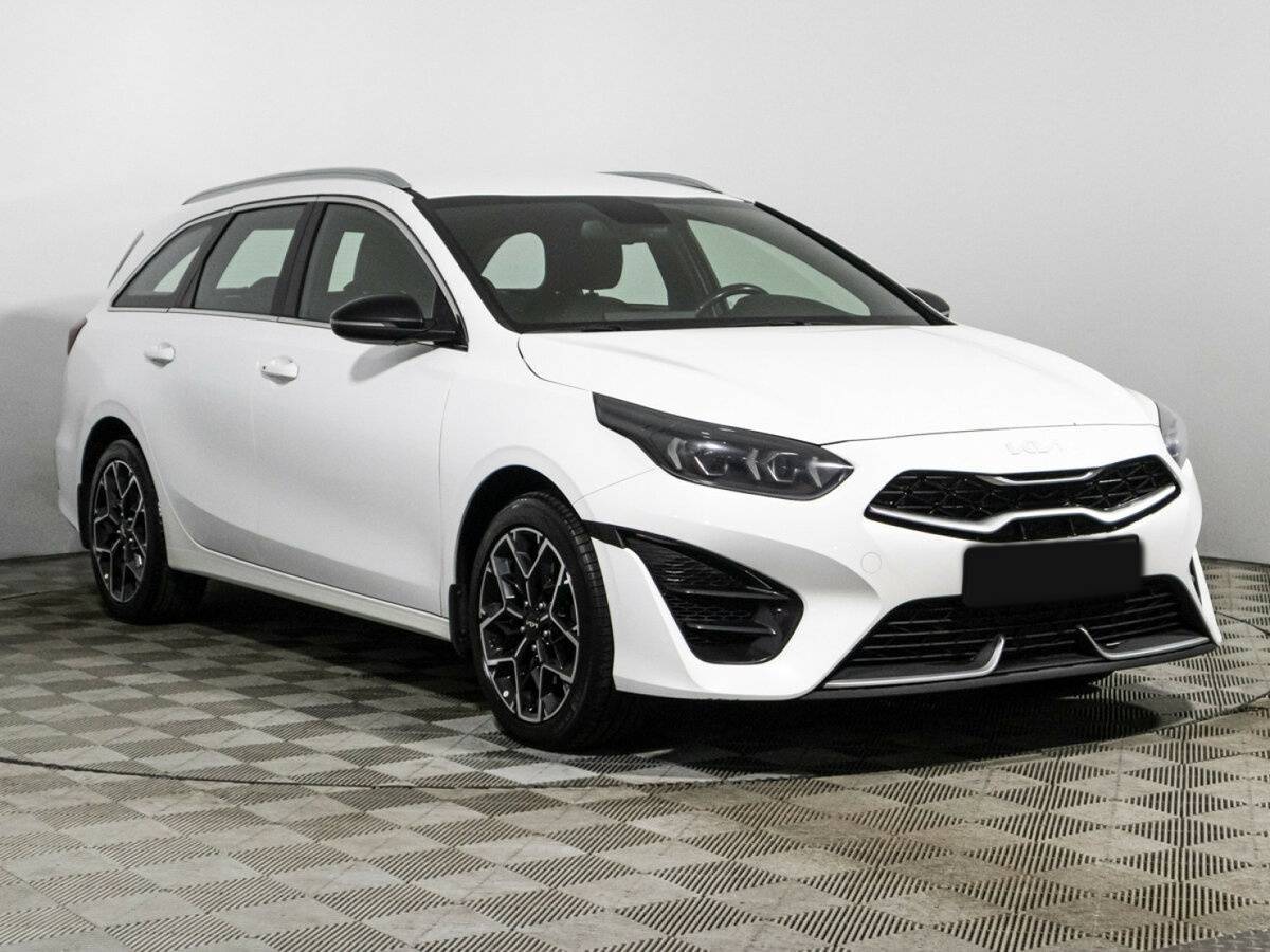 Купить Kia Ceed с пробегом. Фото: #2