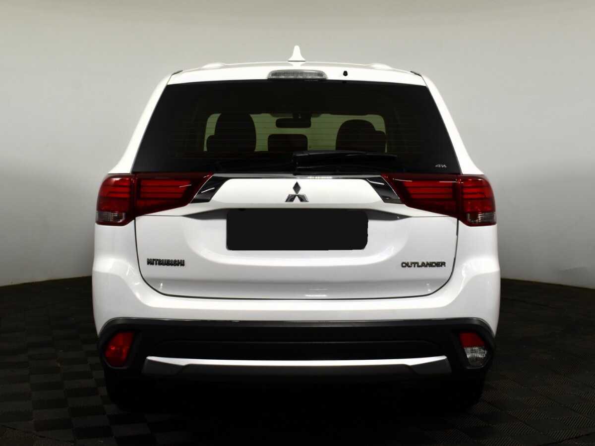 Купить Mitsubishi Outlander с пробегом. Фото: #4