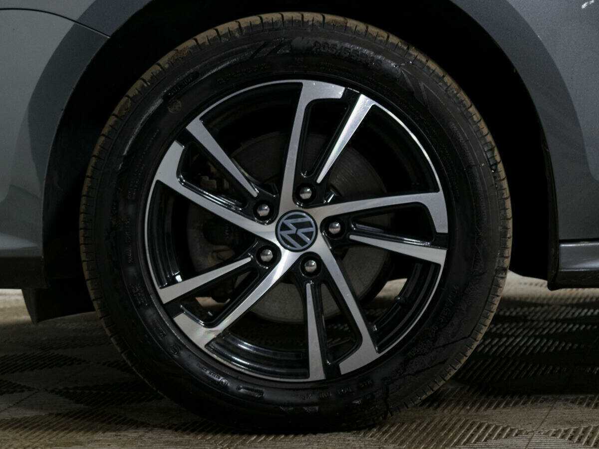 Купить Volkswagen Jetta с пробегом. Фото: #12