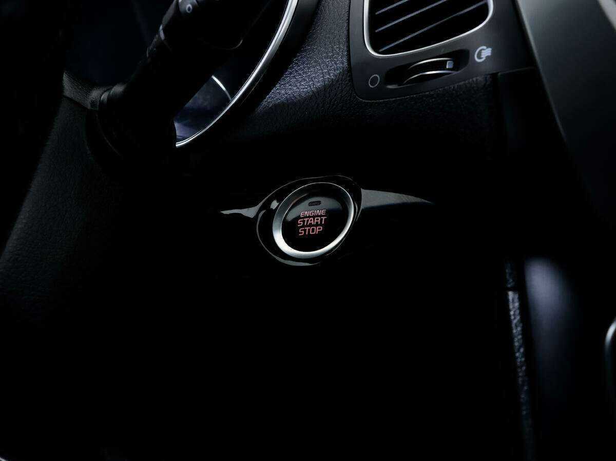 Купить Kia Sorento с пробегом. Фото: #12