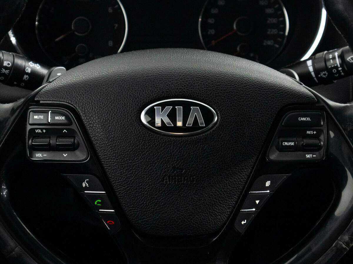Купить Kia Cerato с пробегом. Фото: #17