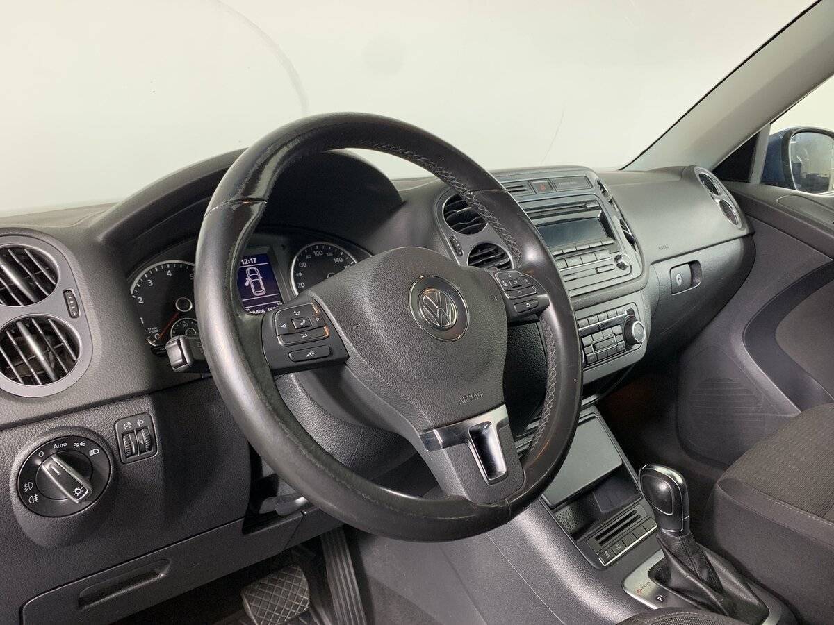 Купить Volkswagen Tiguan с пробегом. Фото: #10