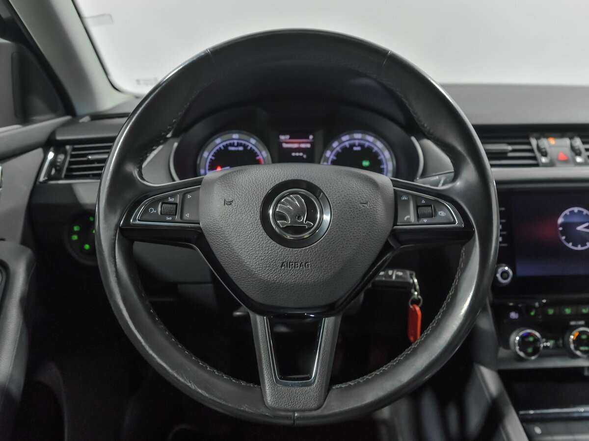 Купить Skoda Octavia с пробегом. Фото: #7