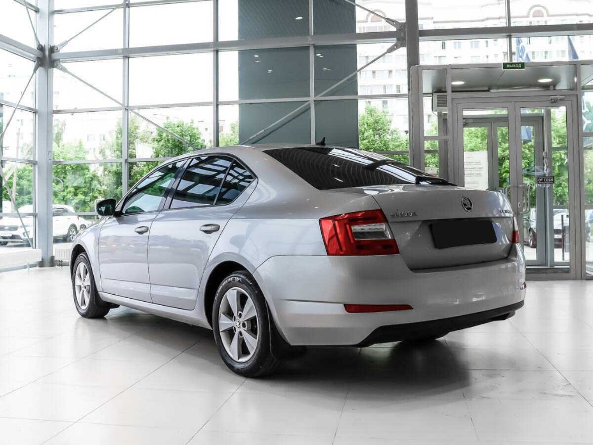 Купить Skoda Octavia с пробегом. Фото: #6