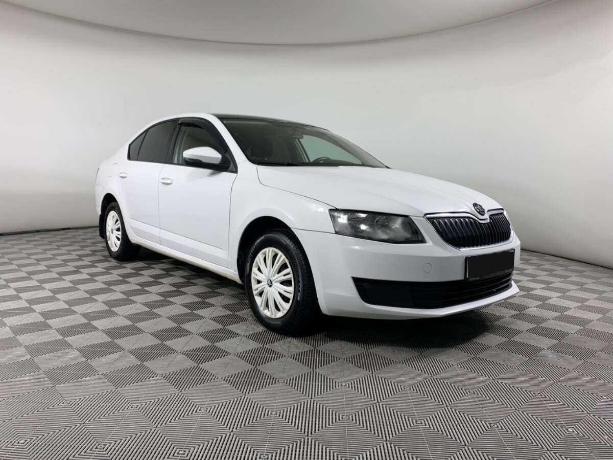 Купить Skoda Octavia с пробегом. Фото: #2