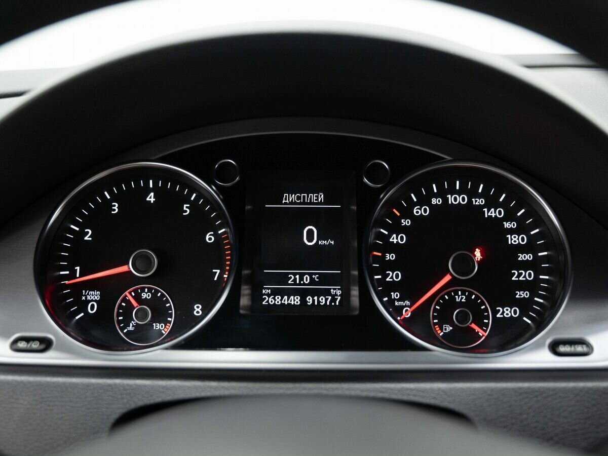 Купить Volkswagen Passat CC с пробегом. Фото: #16