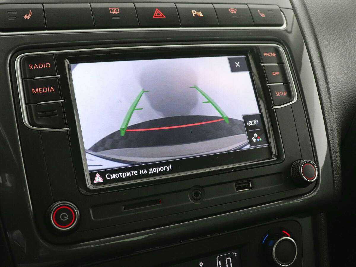 Купить Volkswagen Polo с пробегом. Фото: #11