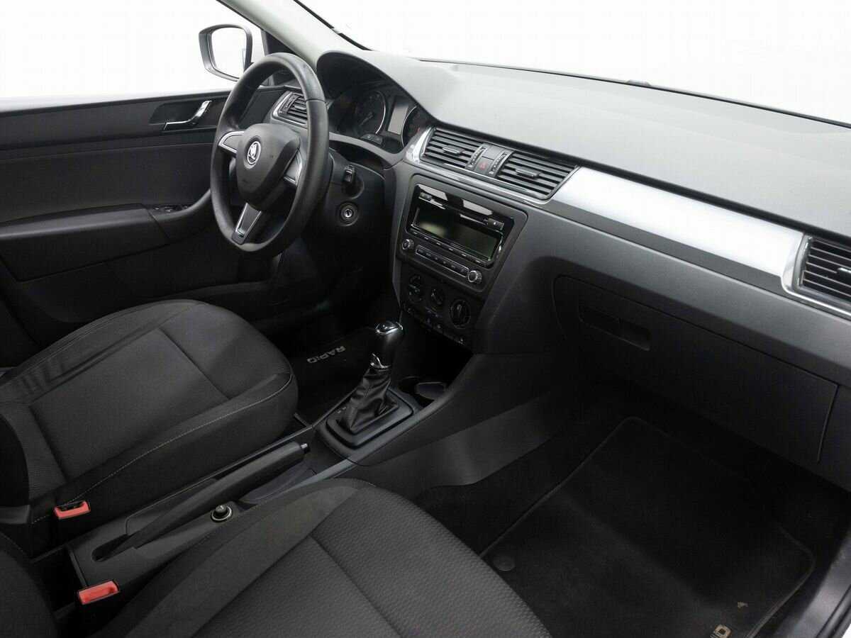 Купить Skoda Rapid с пробегом. Фото: #10