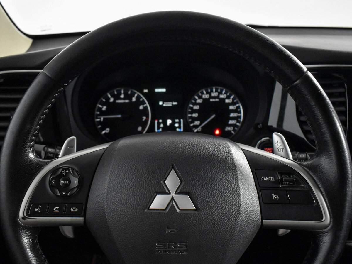 Купить Mitsubishi Outlander с пробегом. Фото: #19