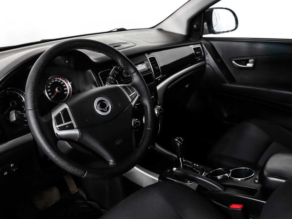 Купить SsangYong Actyon с пробегом. Фото: #8