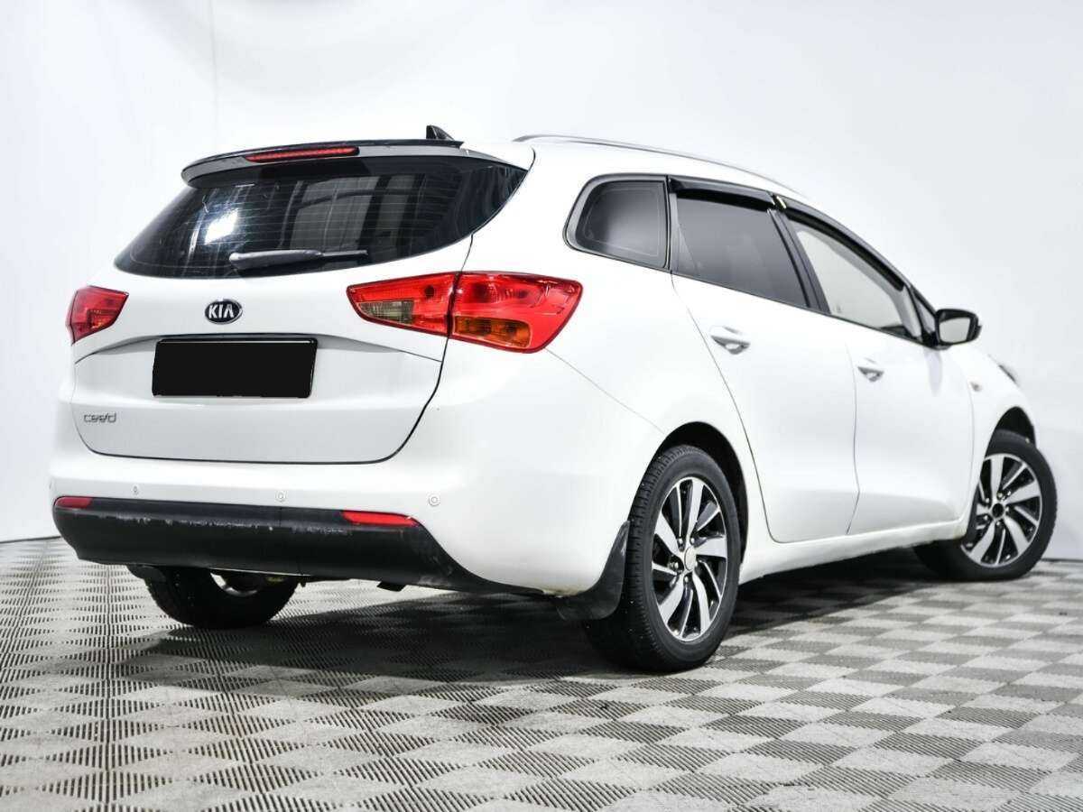Купить Kia Ceed с пробегом. Фото: #3