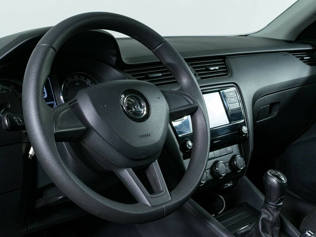 Купить Skoda Octavia с пробегом. Фото: #13