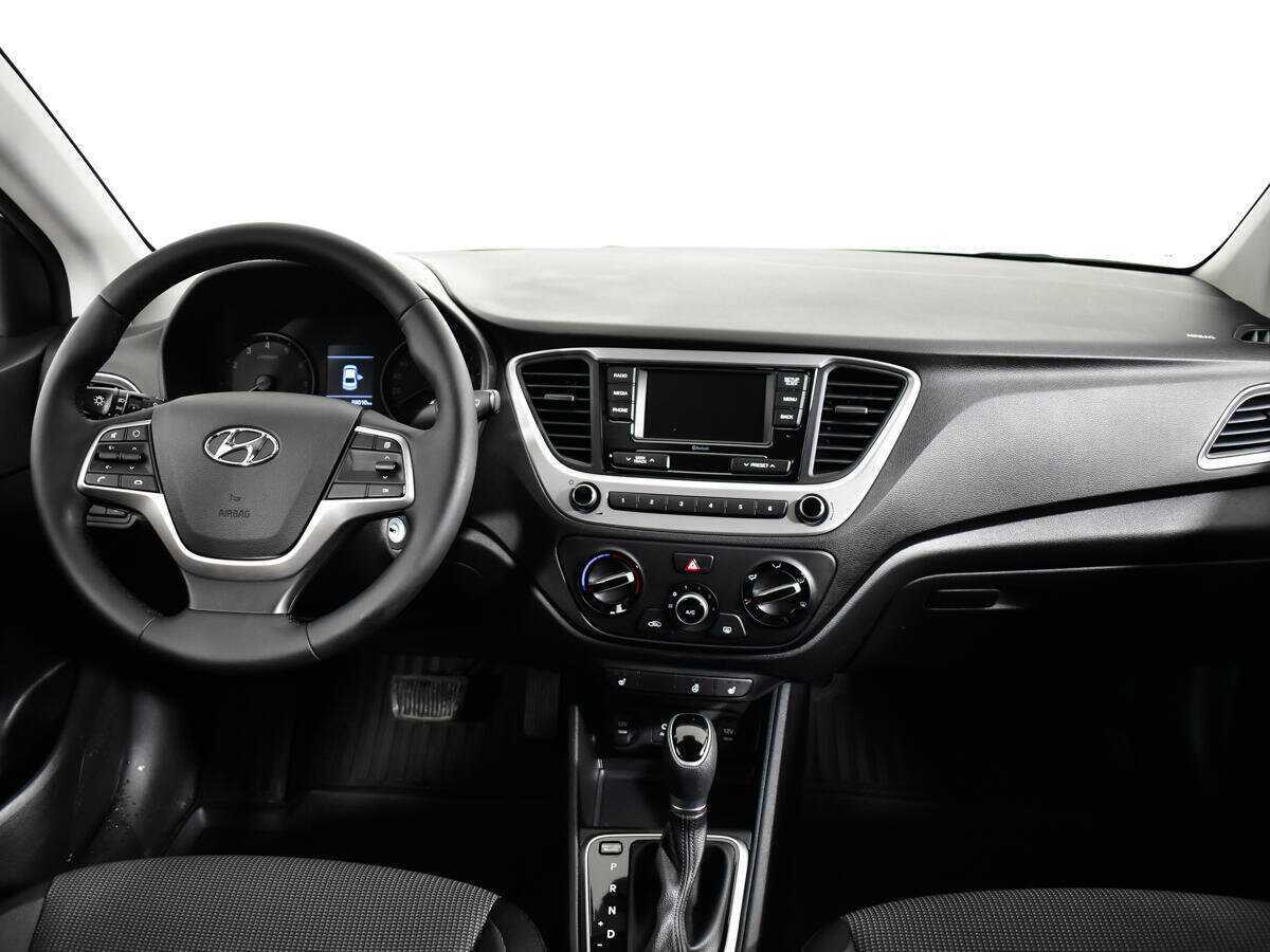 Купить Hyundai Solaris с пробегом. Фото: #11