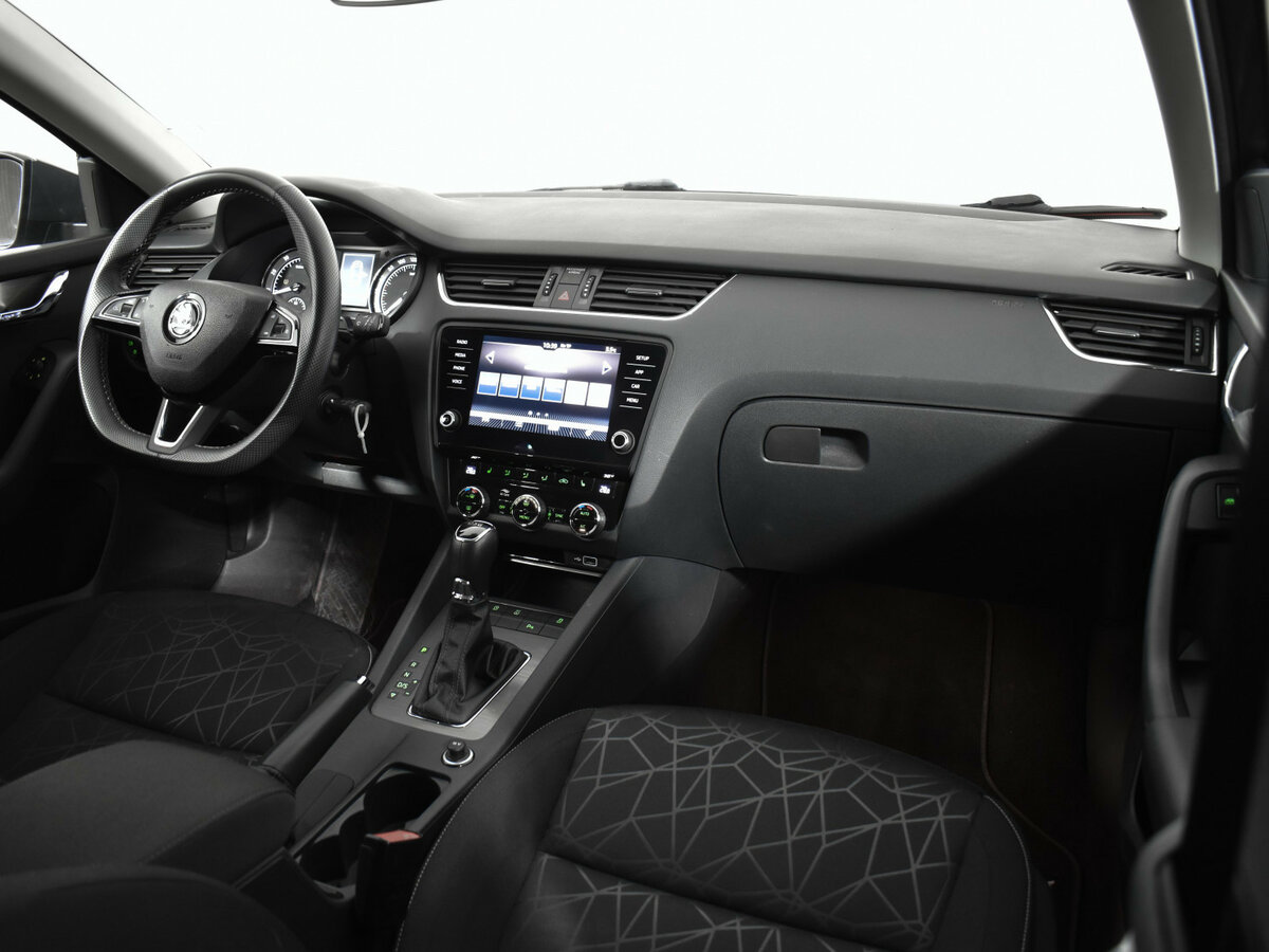 Купить Skoda Octavia с пробегом. Фото: #9