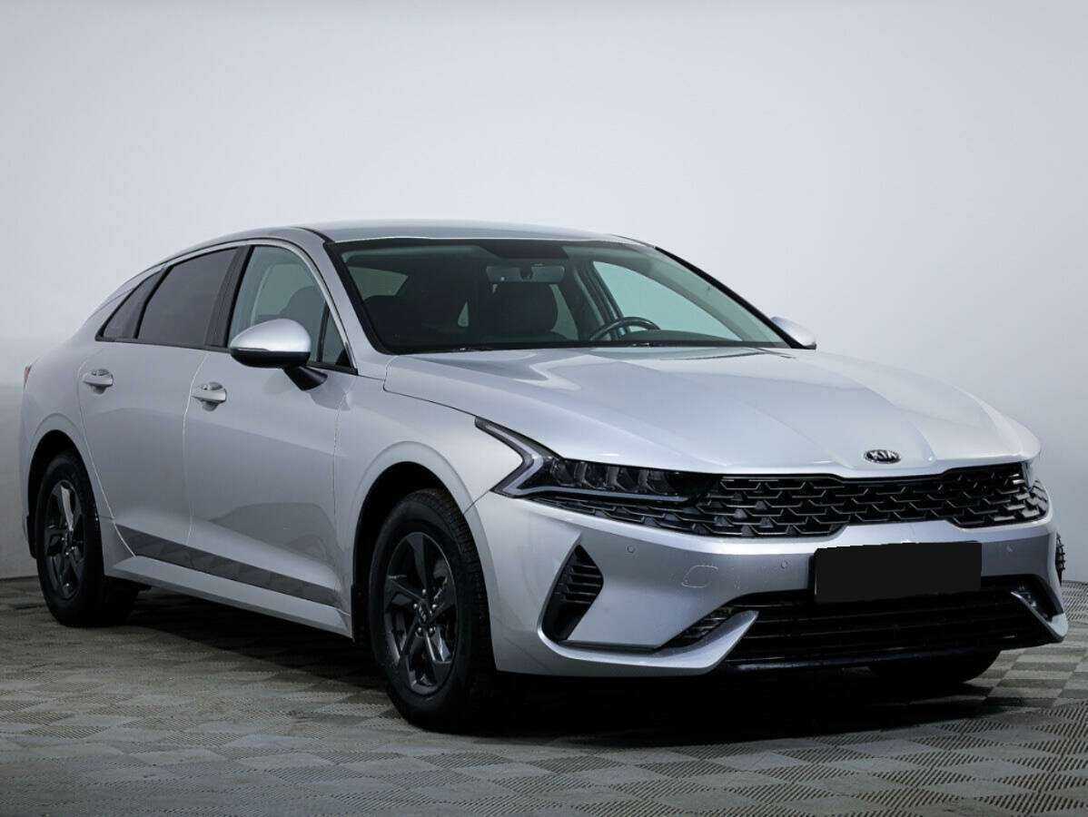 Купить Kia K5 с пробегом. Фото: #1