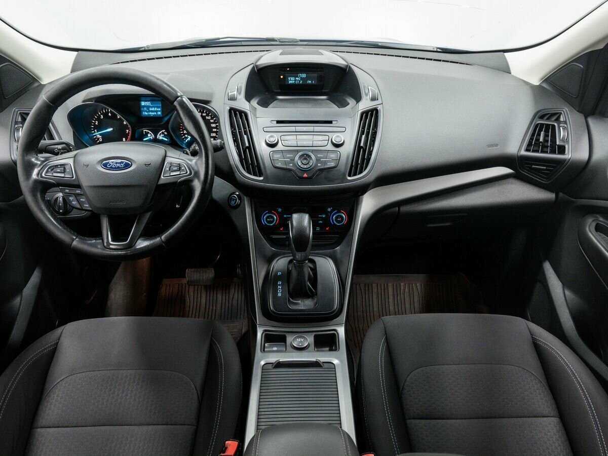 Купить Ford Kuga с пробегом. Фото: #10