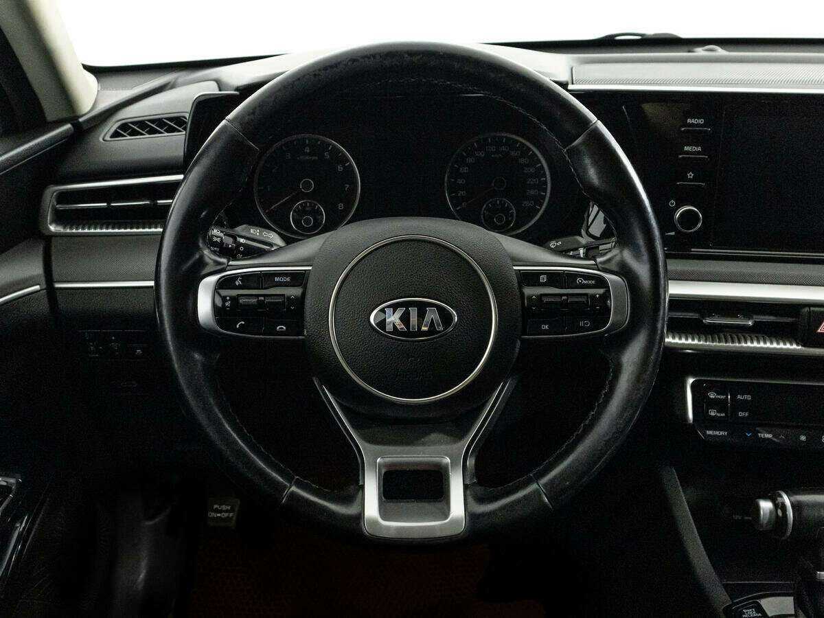 Купить Kia K5 с пробегом. Фото: #14