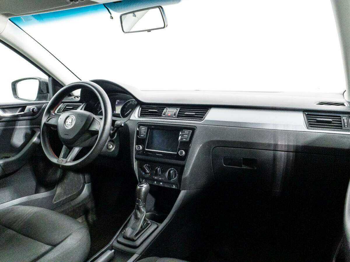 Купить Skoda Rapid с пробегом. Фото: #8