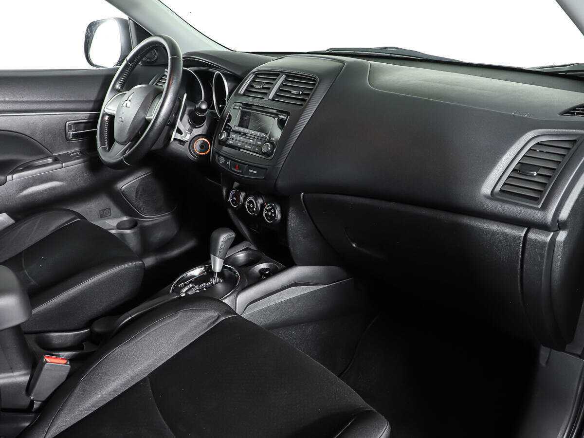 Купить Mitsubishi ASX с пробегом. Фото: #8