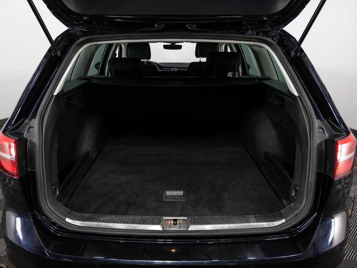 Купить Volkswagen Passat с пробегом. Фото: #21