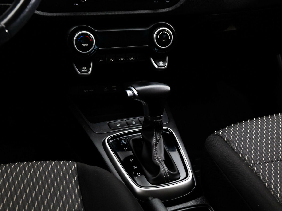 Купить Kia Rio с пробегом. Фото: #9