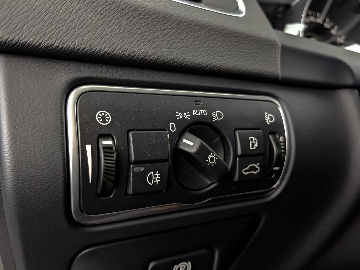 Купить Volvo S60 с пробегом. Фото: #19