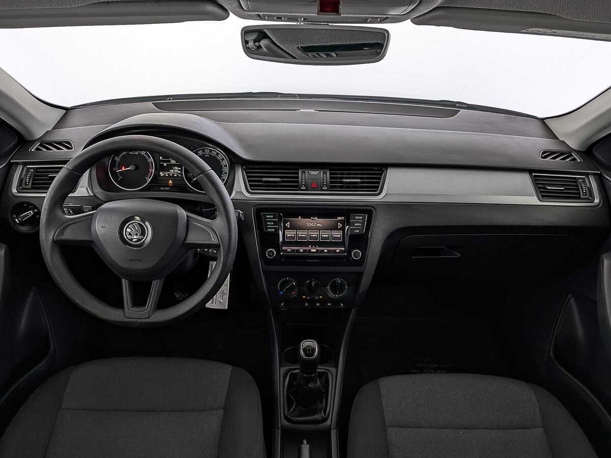 Купить Skoda Rapid с пробегом. Фото: #13