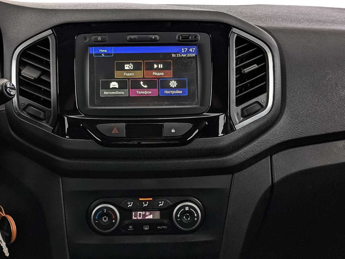 Купить Lada (ВАЗ) XRAY с пробегом. Фото: #12