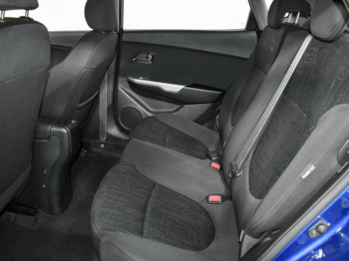 Купить Kia Rio с пробегом. Фото: #11