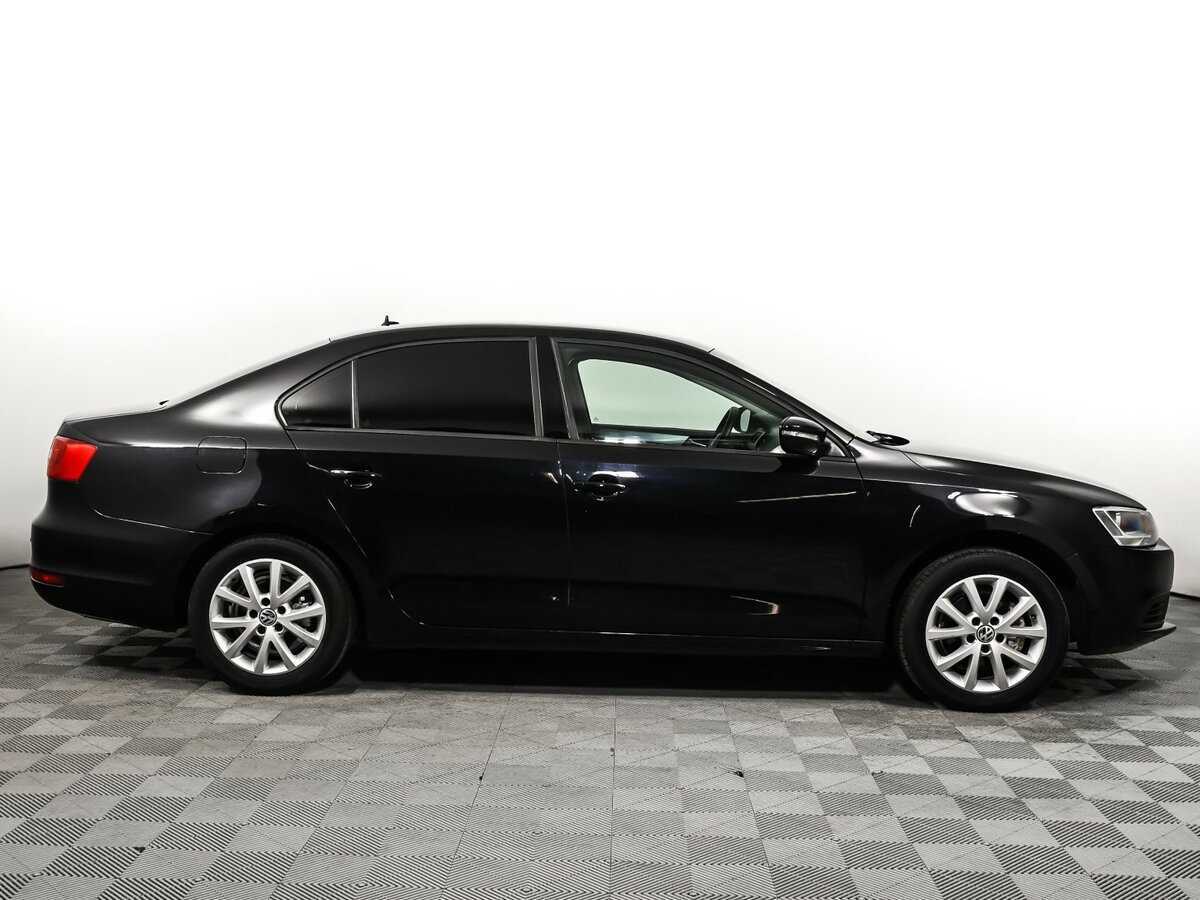 Купить Volkswagen Jetta с пробегом. Фото: #3