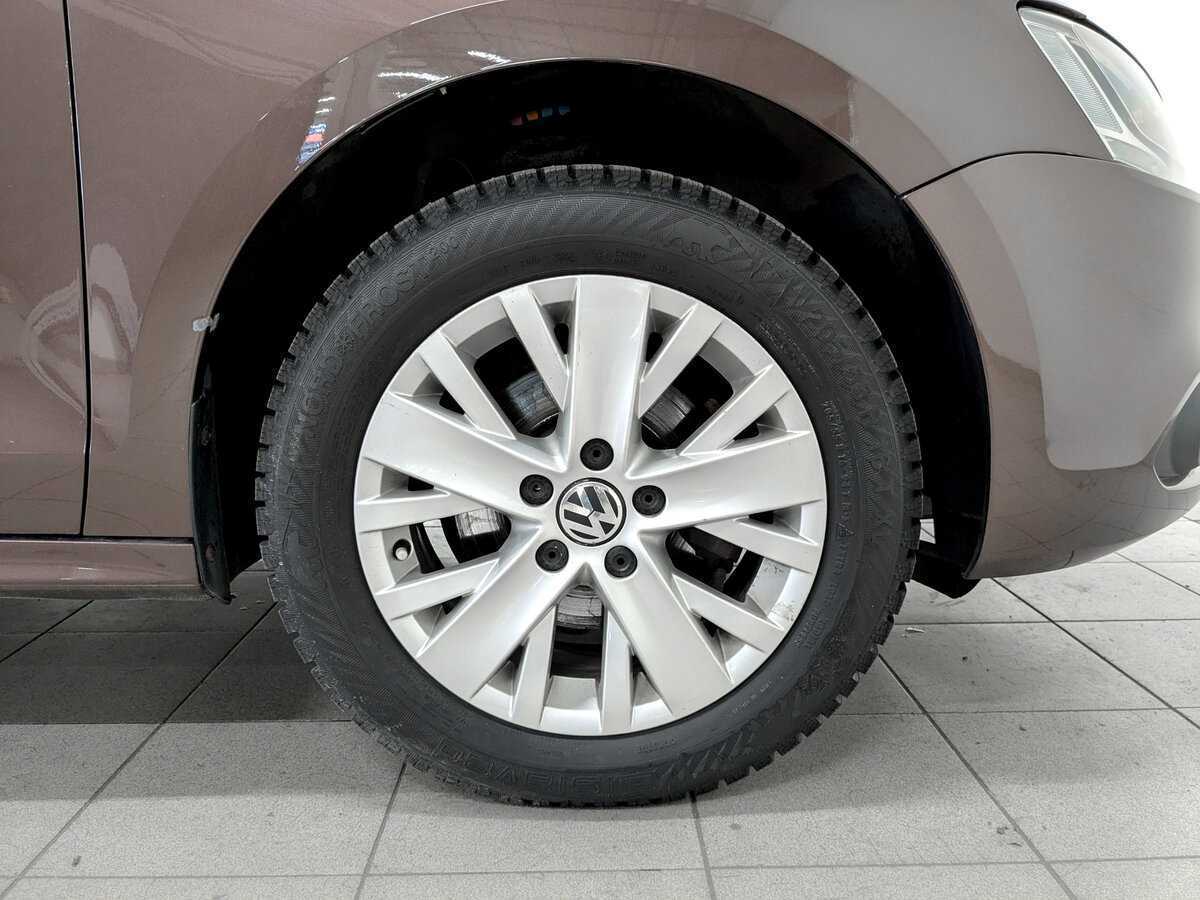 Купить Volkswagen Jetta с пробегом. Фото: #17