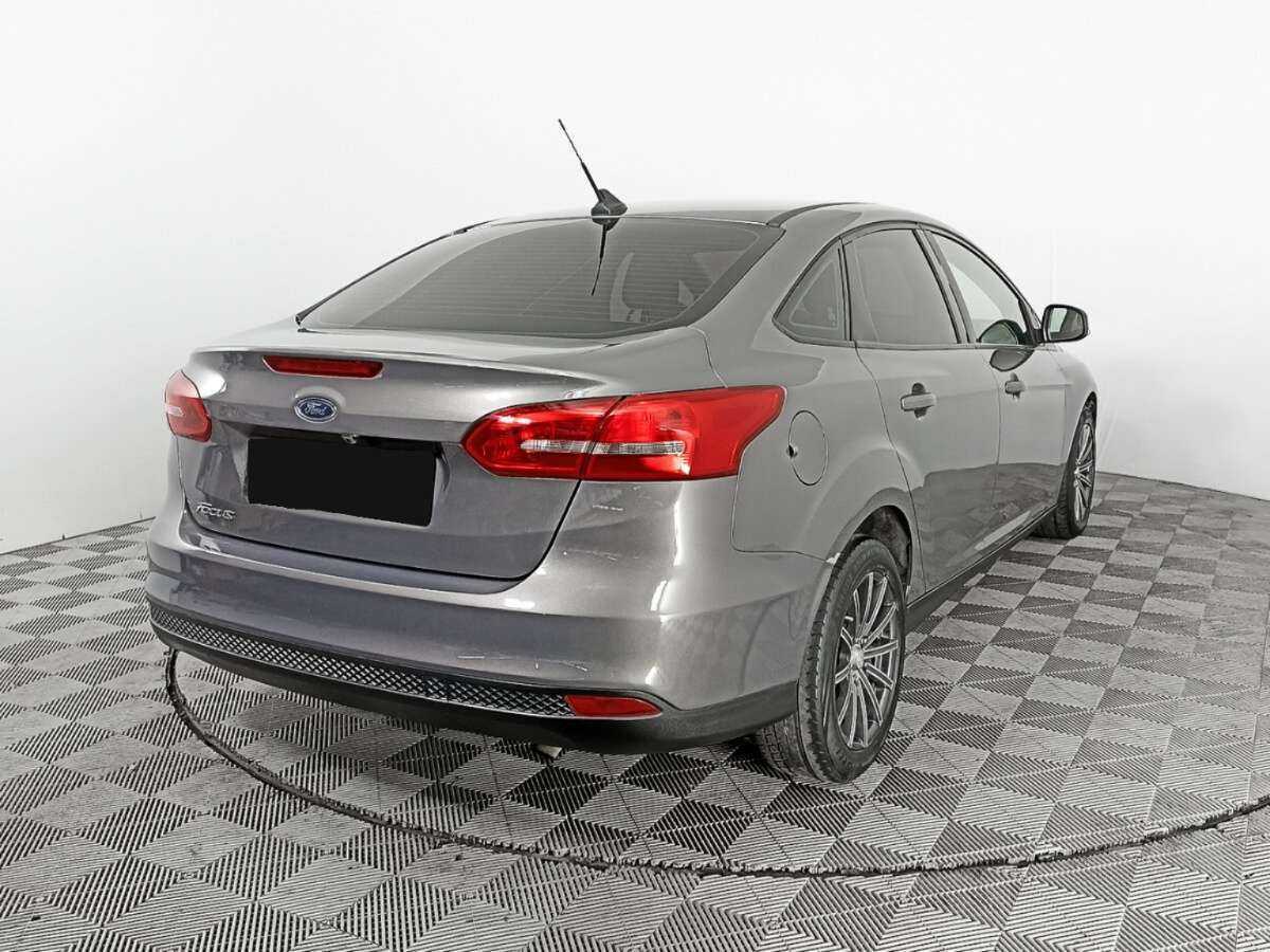 Купить Ford Focus с пробегом. Фото: #4