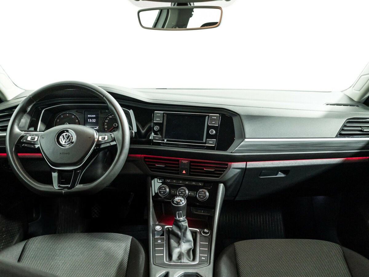 Купить Volkswagen Jetta с пробегом. Фото: #12