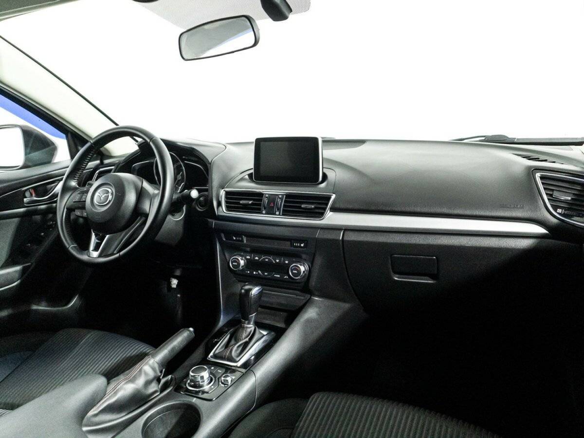 Купить Mazda 3 с пробегом. Фото: #8