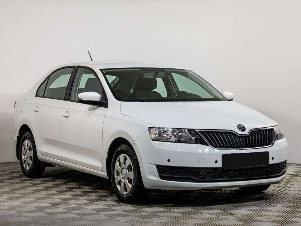 Купить Skoda Rapid с пробегом. Фото: #1