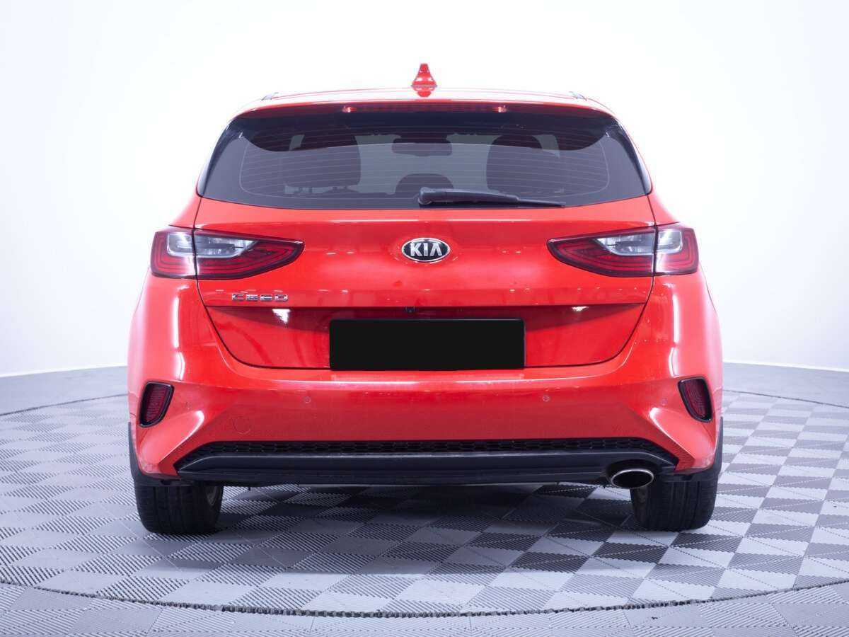 Купить Kia Ceed с пробегом. Фото: #5