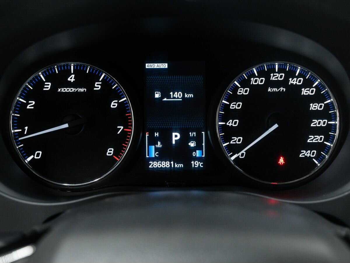 Купить Mitsubishi Outlander с пробегом. Фото: #21