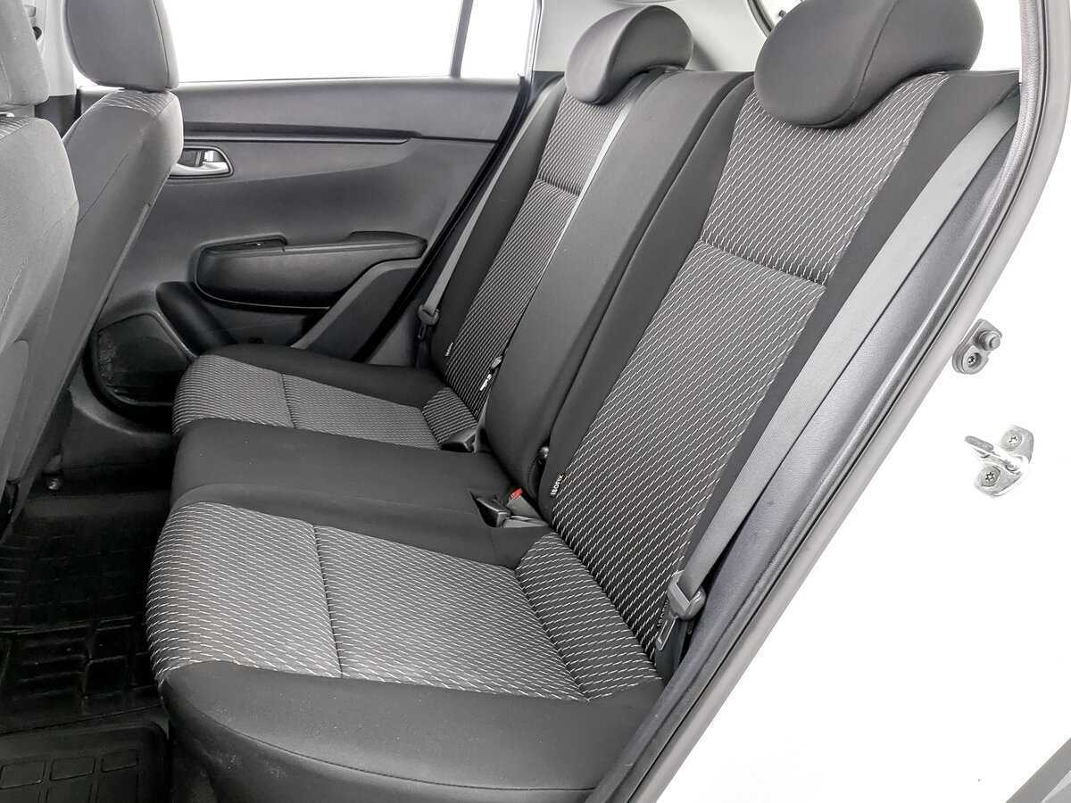 Купить Kia Rio с пробегом. Фото: #11