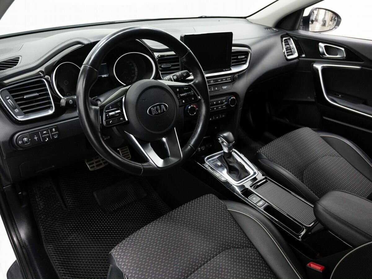 Купить Kia Ceed с пробегом. Фото: #6