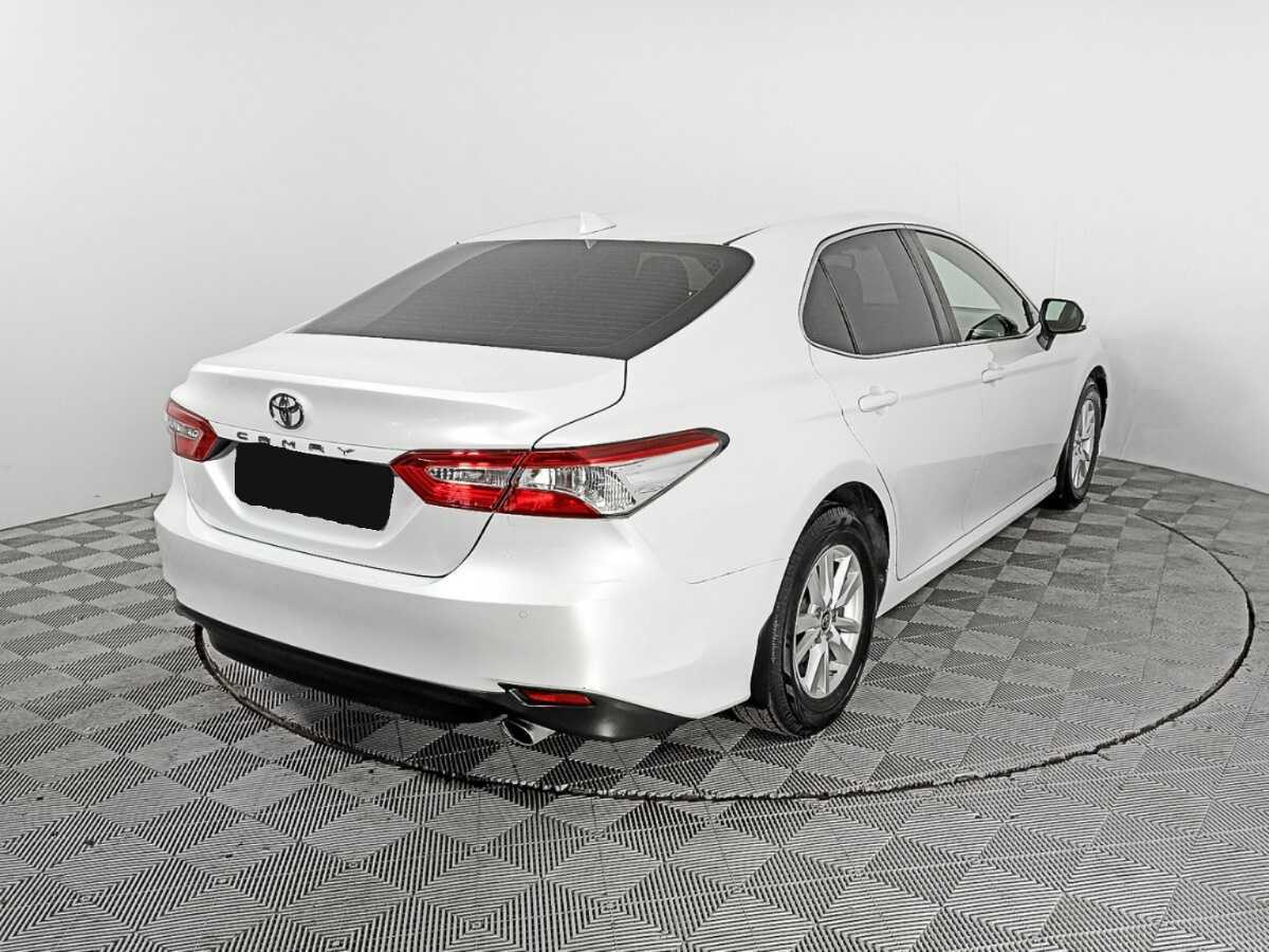 Купить Toyota Camry с пробегом. Фото: #3