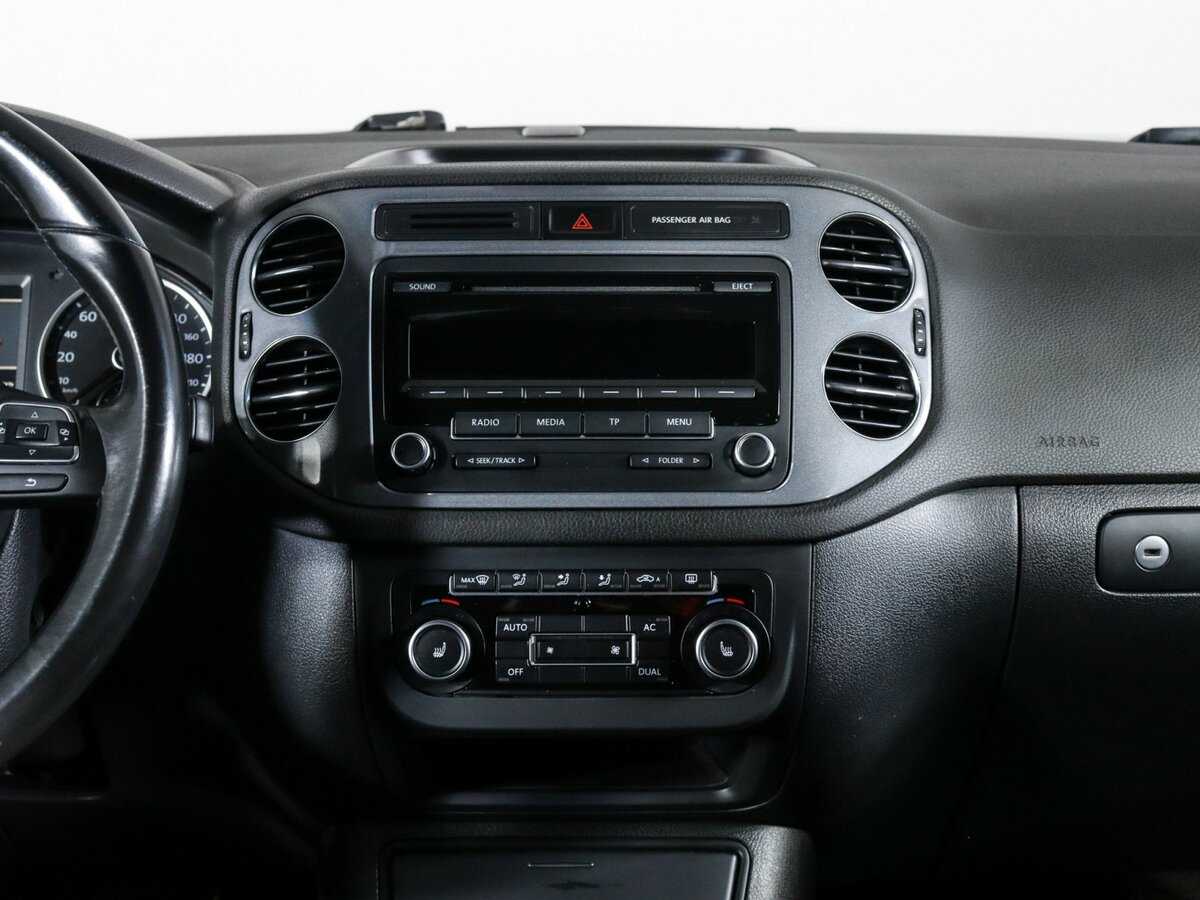Купить Volkswagen Tiguan с пробегом. Фото: #12