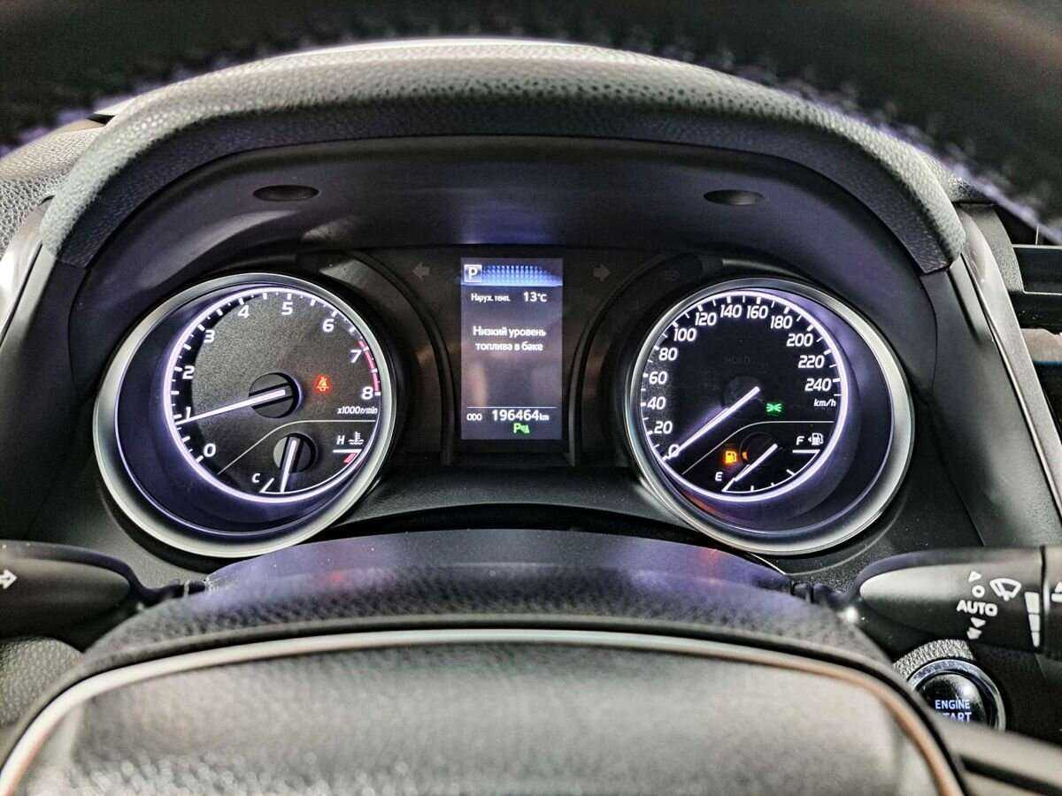 Купить Toyota Camry с пробегом. Фото: #10