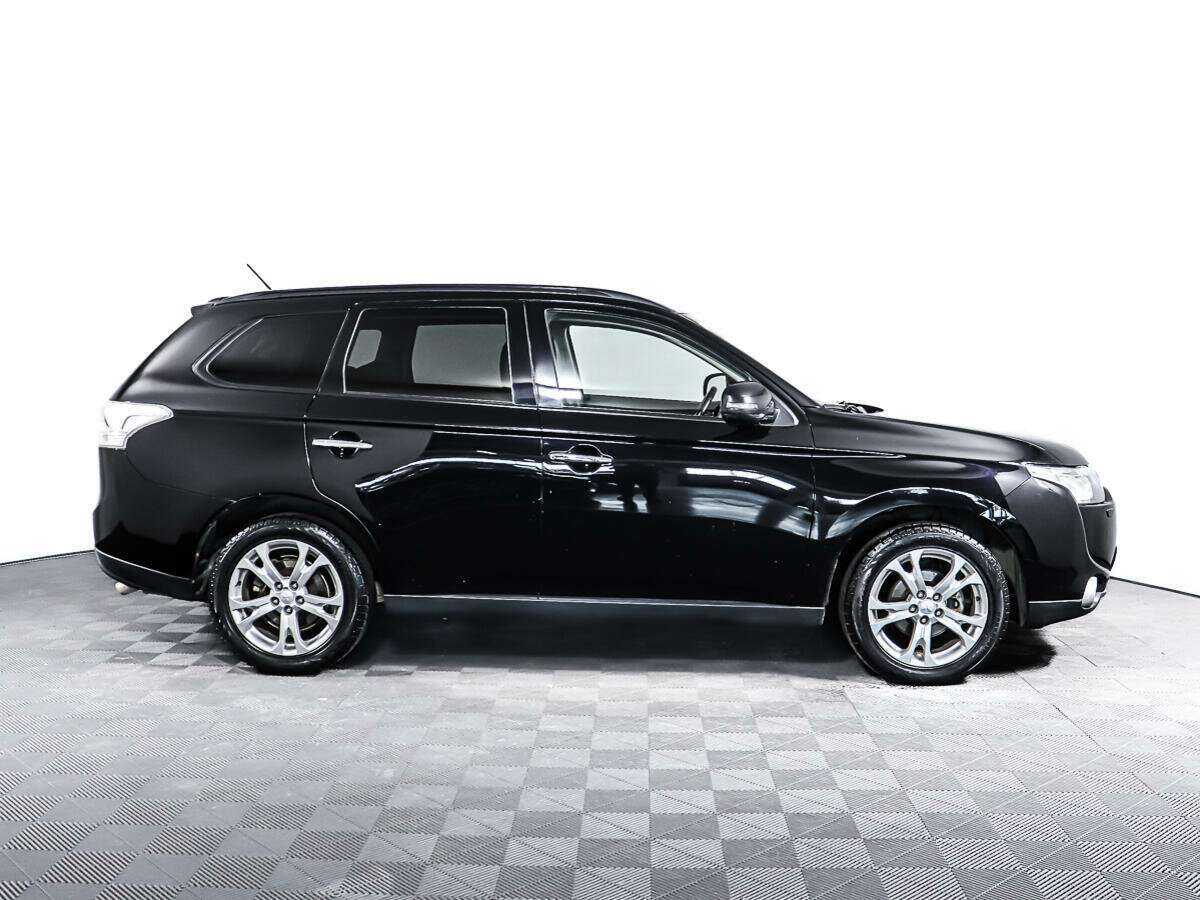 Купить Mitsubishi Outlander с пробегом. Фото: #3