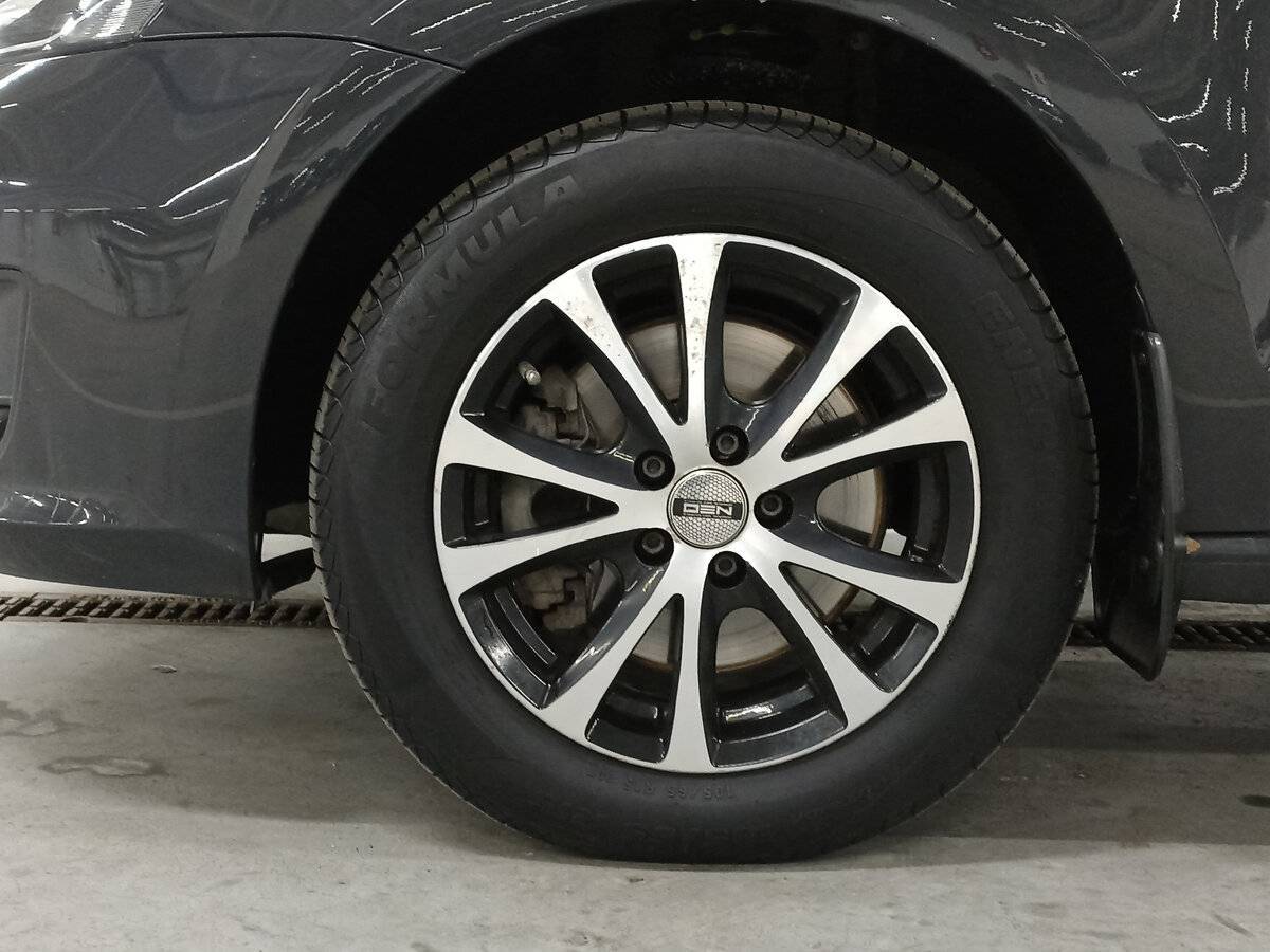 Купить Volkswagen Polo с пробегом. Фото: #17