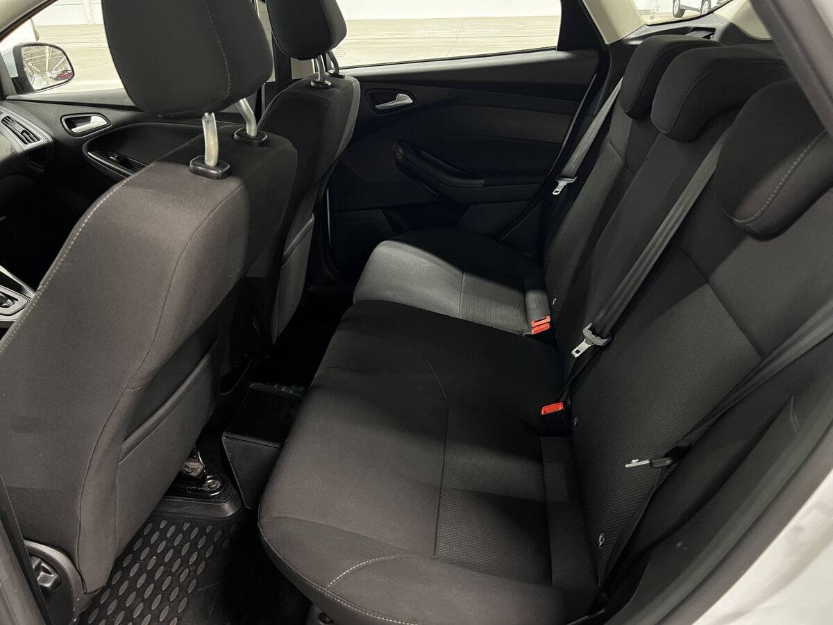 Купить Ford Focus с пробегом. Фото: #11