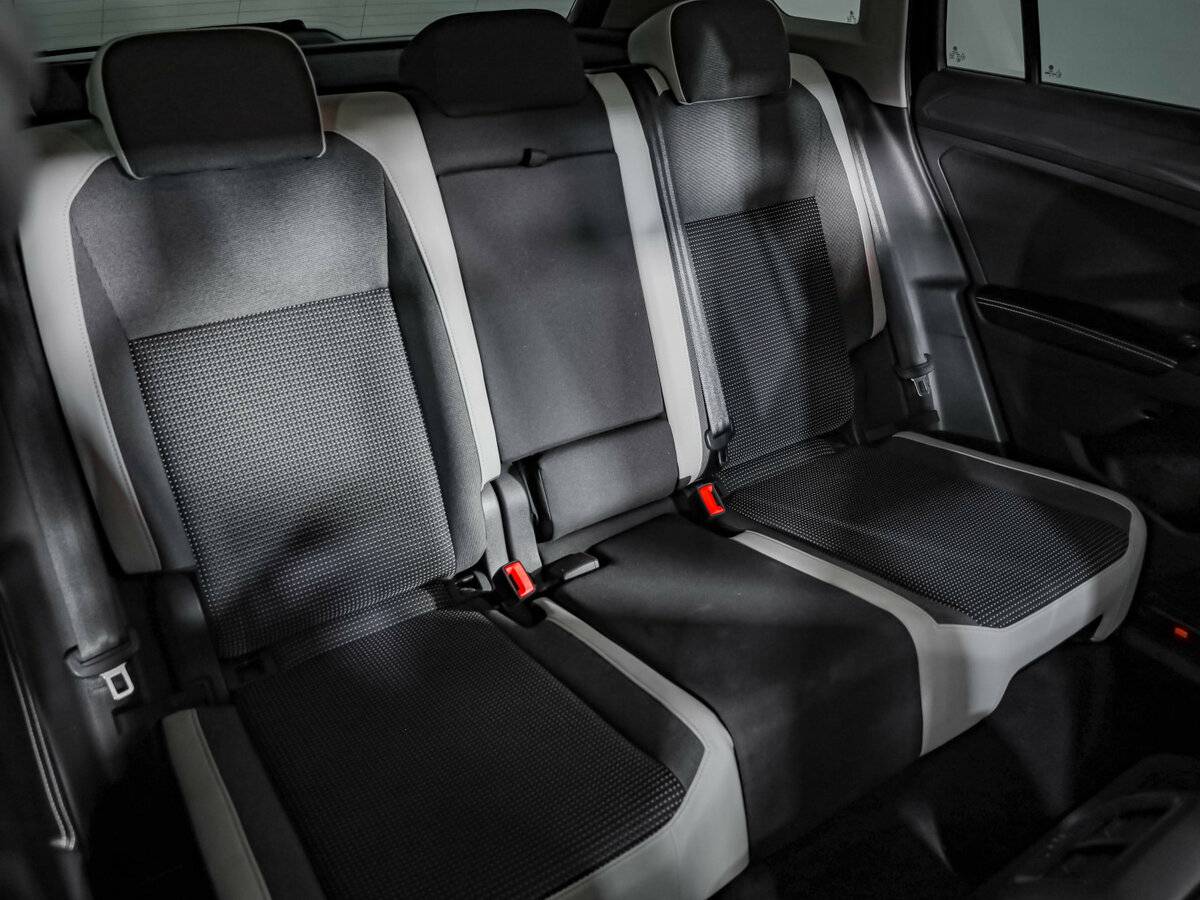 Купить Volkswagen Tiguan с пробегом. Фото: #24