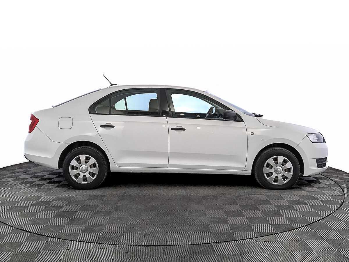 Купить Skoda Rapid с пробегом. Фото: #3